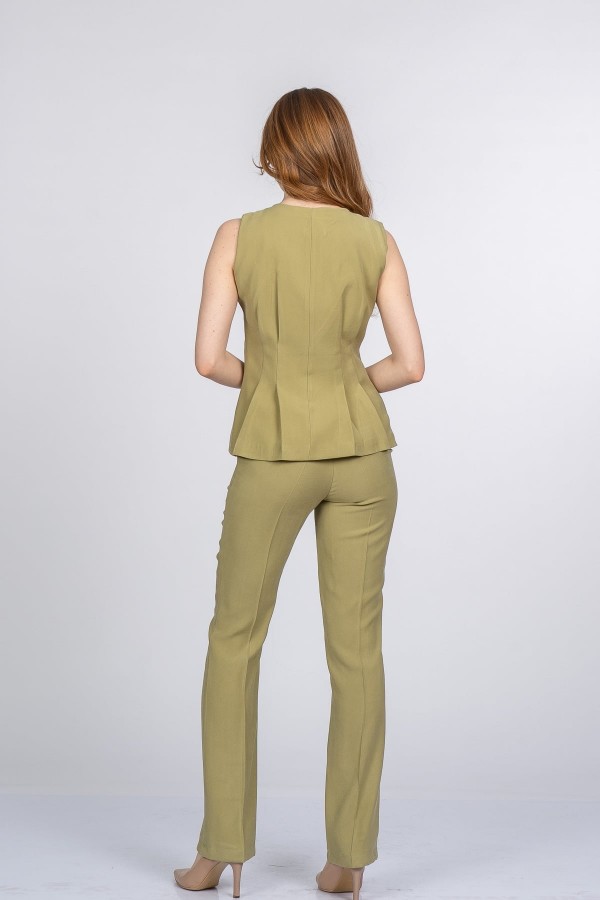 Delora Pileli Yelek ve Yüksek Bel Pantolon Tencel Kumaş Takım Delora Pileli Yelek ve Yüksek Bel Pantolon Tencel Kumaş Takım
