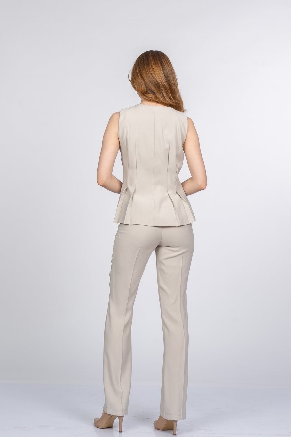 Delora Pileli Yelek ve Yüksek Bel Pantolon Tencel Kumaş Takım Delora Pileli Yelek ve Yüksek Bel Pantolon Tencel Kumaş Takım