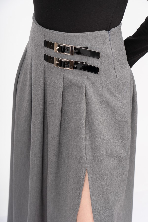 EleganceBelt Slit Skirt – Premium Pileli & Yırtmaçlı Etek 6829 EleganceBelt Slit Skirt – Premium Pileli & Yırtmaçlı Etek 6829