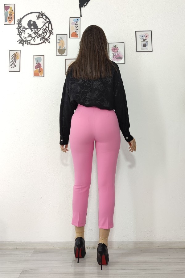 Kemerli ve Cepli Bilek Boy Kumaş Pantolon 3553 Kemerli ve Cepli Bilek Boy Kumaş Pantolon 3553