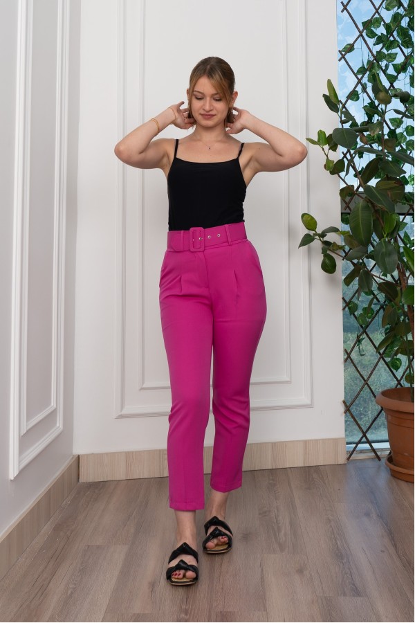 Kemerli ve Cepli Bilek Boy Kumaş Pantolon 3553 Kemerli ve Cepli Bilek Boy Kumaş Pantolon 3553