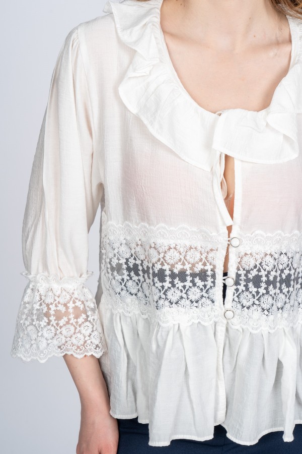 Lace Yaka Fırfır ve Bel Tül Dantel Detaylı Kadın Bluz Gömlek Lace Yaka Fırfır ve Bel Tül Dantel Detaylı Kadın Bluz Gömlek