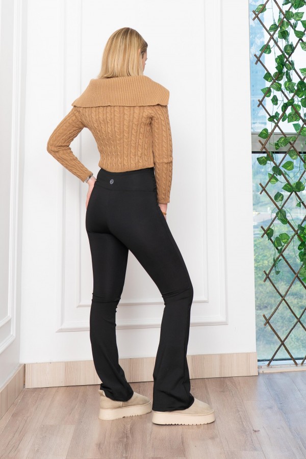 Madonna Yaka Fermuarlı Triko Kısa Hırka 34256 STD Madonna Yaka Fermuarlı Triko Kısa Hırka 34256 STD
