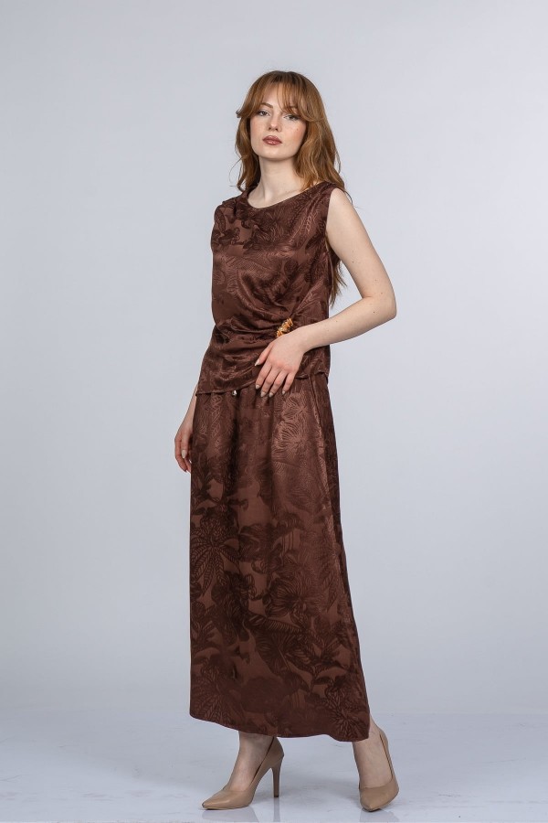 Roselle Pile Omuz Deteylı Bluz ve Etek Takım Roselle Pile Omuz Deteylı Bluz ve Etek Takım