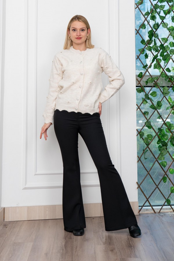 Trend Model Taşlı Yumoş Triko Hırka 25508 STD Trend Model Taşlı Yumoş Triko Hırka 25508 STD