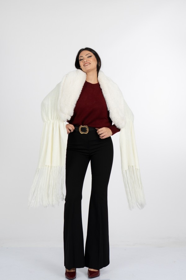 Yaka Kürk Peluş Deataylı Triko Şal 23705 STD Yaka Kürk Peluş Deataylı Triko Şal 23705 STD